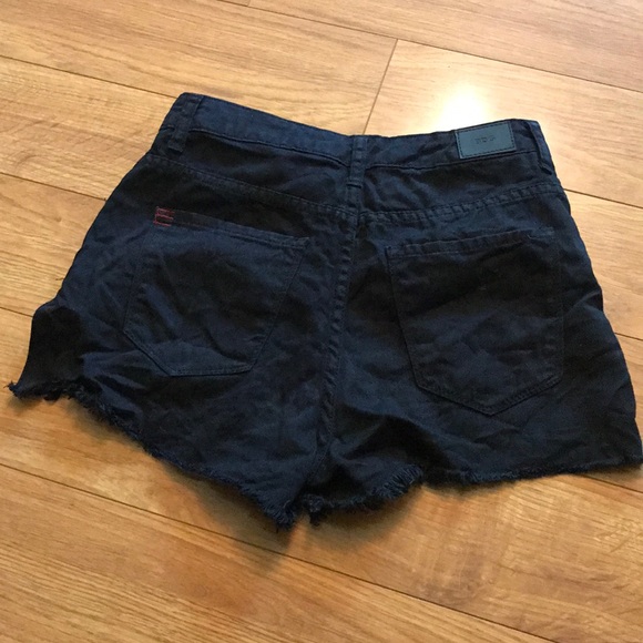 BDG Urban Outfitters Black Jean Shorts - Picture 2 of 2